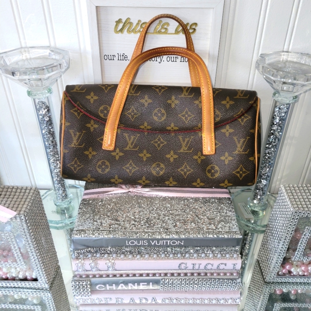 EUC 💯 Authentic LOUIS VUITTON Monogram Sonatine Brown